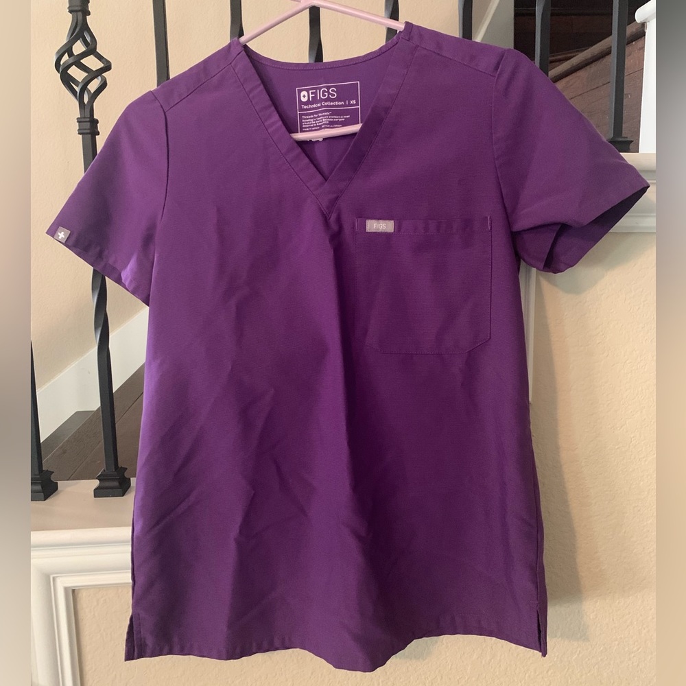 Figs Women’s Ultra Violet Catarina - one pocket scrub top